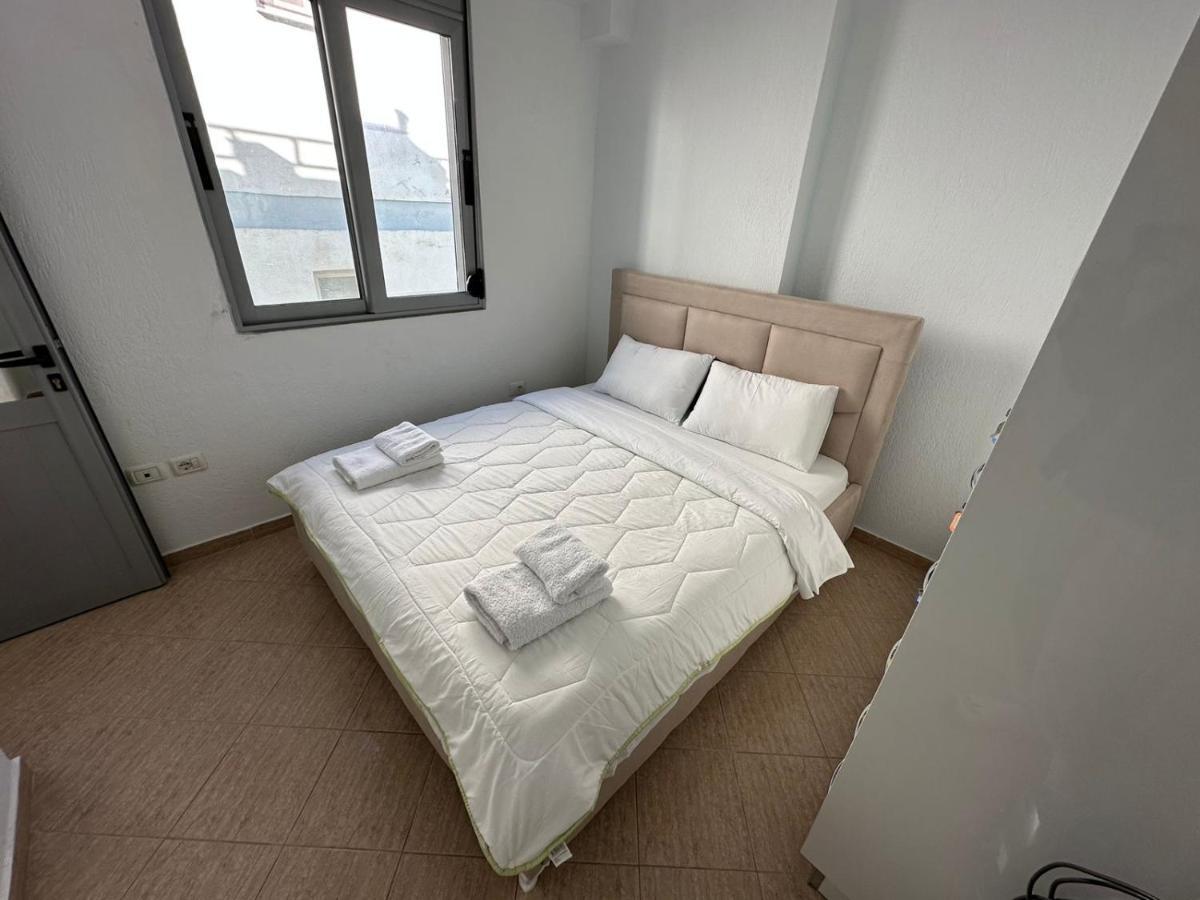 Taulant Lägenhet Sarandë Exteriör bild