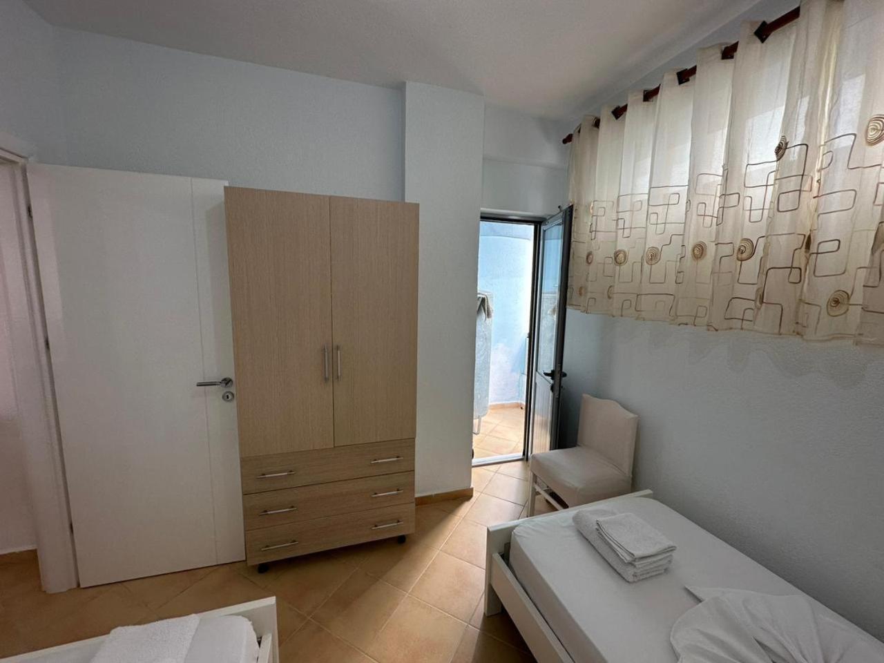 Taulant Lägenhet Sarandë Exteriör bild